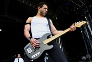 Дело возбуждено после надругательства участника Bloodhound Gang над флагом РФ