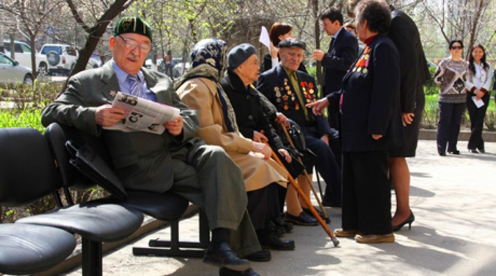 Казахстанские пенсионеры. Фото ©Ярослав Радловский