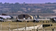 Военные самолеты Турции направились к сирийской границе по сигналу "тревога"
