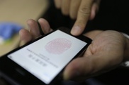 iPhone 5S и iPhone 5C поступили в продажу в 11 странах