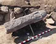Археологи Караганды нашли гранитную бабу эпохи саков