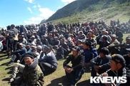 Митингующие на Иссык-Куле сорвали погоны с начальника УВД области