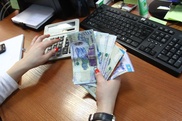 Правительство Казахстана не готово к повышению зарплат "работающим бедным"