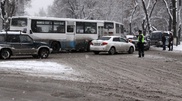 В Алматы за сутки из-за снегопада произошло 176 ДТП