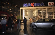 Число погибших при обрушении торгового центра в Риге достигло 16 человек