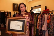 Аида Кауменова получила "Золотую корону" на Luxury Lifestyle Awards