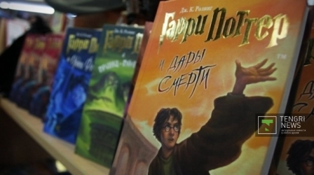 Серия книг о приключениях Гарри Поттера. Фото Владимир Дмитриев©