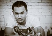 Казахстанский певец снял клип с участием паралимпийцев