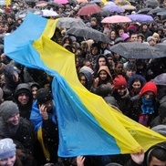 В Киеве идут многотысячные митинги