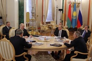 Назарбаев призвал исключить политику из Евразийского экономического союза