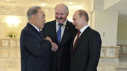 Назарбаев обсудил с Путиным и Лукашенко ситуацию на Украине