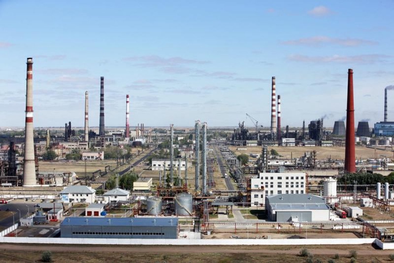 Павлодарский нефтехимический завод. ©pnhz.kz