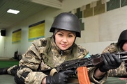 В Вооруженных силах РК служат более 8 тысяч женщин