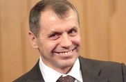 Крыму пообещали в 4 раза увеличить зарплаты бюджетников в составе РФ