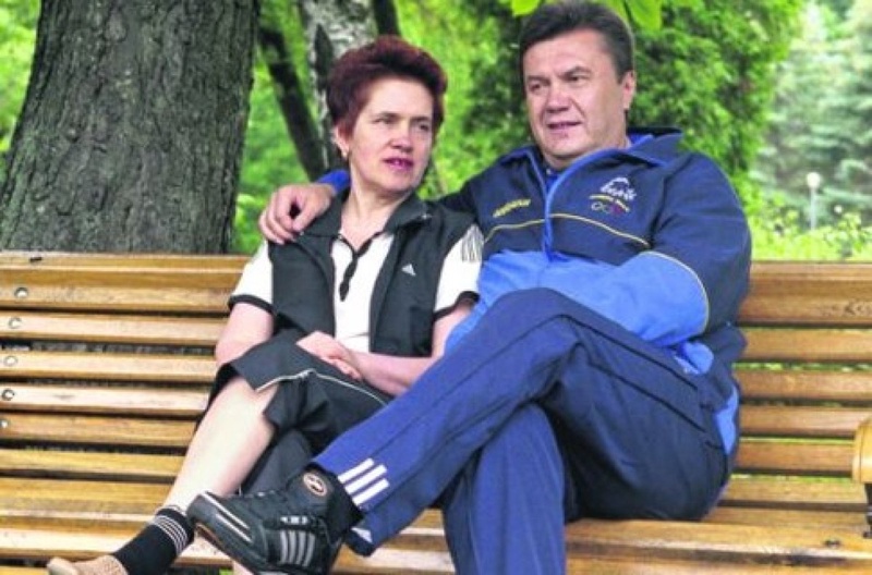 Виктор Янукович с женой Людмилой. Фото с сайта tsn.ua