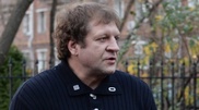 Боец Александр Емельяненко обвиняется в изнасиловании и краже паспорта