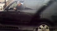 Автоледи пожаловалась в полицию Алматы на угрожавшего ей пистолетом водителя