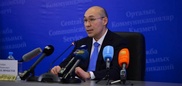 Глава Нацбанка объяснил свои "прогулы" в Сенате