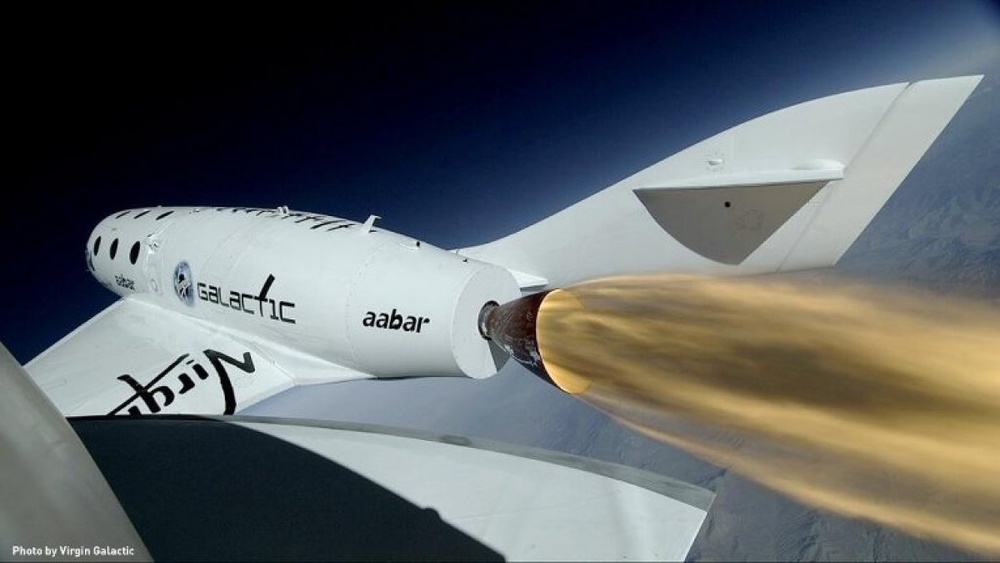 Корабль SpaceShipTwo в полете © Virgin Galacic