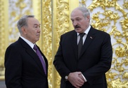 Назарбаев и Лукашенко обсудили предстоящее заседание Высшего Евразийского совета