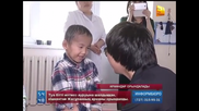 Мальчик с чешуей вместо кожи спел с Кайратом Нуртасом