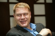 Известный российский ведущий Иван Демидов попал в ДТП