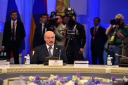 В ЕАЭС необходимо решить проблемы взаимной торговли - Лукашенко