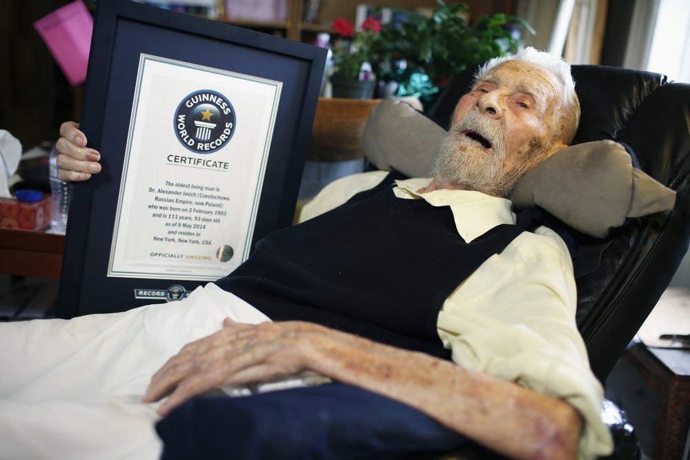 Житель Нью-Йорка Александр Имич официально считался самым пожилым мужчиной на планете по версии Книги рекордов Гиннесса. ©REUTERS