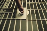 Продавшая 4 детей жительница Южного Казахстана осуждена на 8 лет