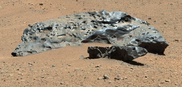 Марсоход Curiosity наткнулся на железный метеорит