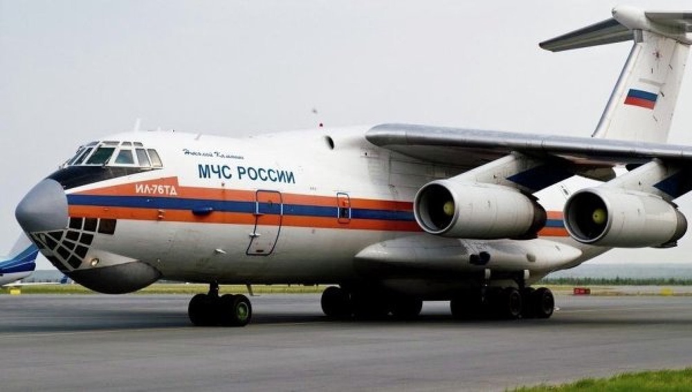 Самолет МЧС России. ©РИА