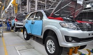 Назарбаеву продемонстрировали казахстанские авто