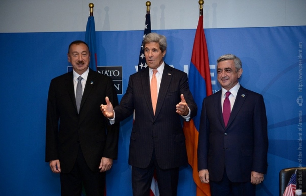 Ильхам Алиев, Джон Керри и Серж Саргсян. Фото с сайта news.am