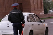 Автовладельца с поддельными VIP-номерами разыскивает полиция в Казахстане
