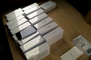 Контрабандиста с 45 телефонами iPhone 6 задержали в аэропорту Алматы