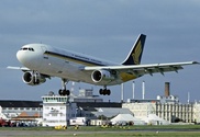 20 пассажиров Singapore Airlines получили ранения из-за турбулентности