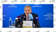 Смысл нормы о запрете на парковку вдоль дороги разъяснил депутат