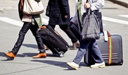 Треть опрошенных молодых казахстанцев подумывают об эмиграции