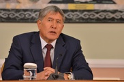 Атамбаев Назарбаеву: Многие проблемные вопросы я решаю с Вашей поддержкой