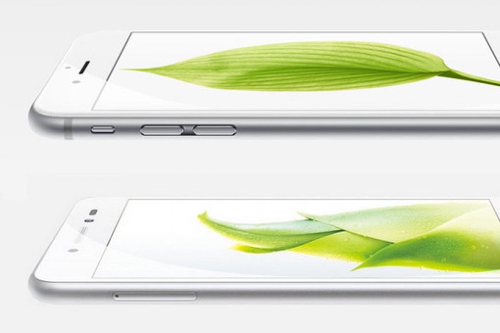 iPhone 6 и S90 Sisley (внизу)
Фото с сайта gazeta.ru