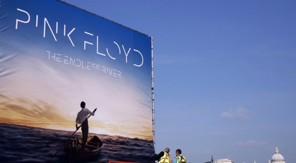 Рекламный плакат нового альбома группы Pink Floyd в Лондоне. Фото ©REUTERS