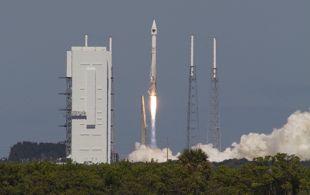Стар ракеты Atlas 5 на мысе Канаверал. ©REUTERS