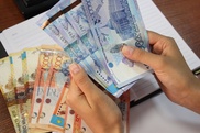 Уменьшить зарплаты в госкомпаниях Казахстана предлагает бизнесмен