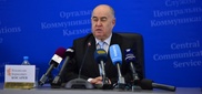На высокомерие казахстанских чиновников пожаловался депутат