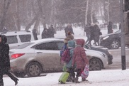 В Астане из-за погоды отменены занятия для младшеклассников во вторую смену
