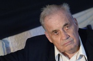Врачи диагностировали Эльдару Рязанову пневмонию