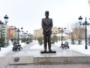 Памятник Шарлю де Голлю установили в Астане