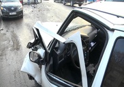В результате лобового столкновения в ДТП в Алматы пострадали 3 человека