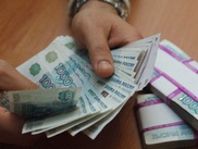 Получающие зарплату в рублях байконурцы жалуются на снижение доходов депутатам