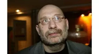 Борис Акунин предложил план по освобождению Ходорковского